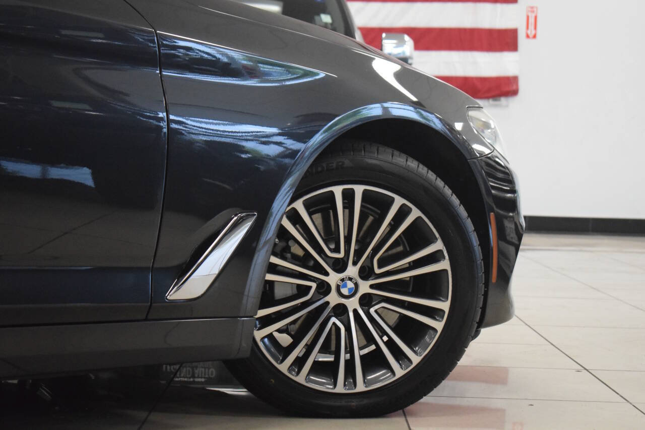 Used 2018 BMW 540i RWD image 34