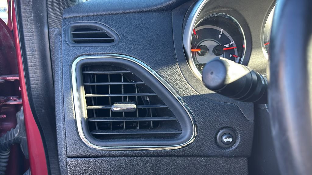 Used 2012 Chrysler 200 Touring image 15