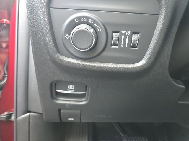 New 2025 Jeep Grand Cherokee Altitude image 11