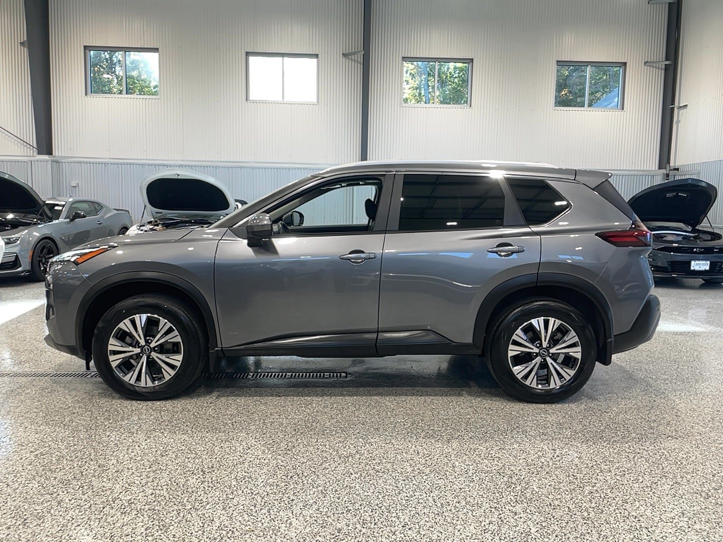 Used 2023 Nissan Rogue SV w/ SV Premium B Package AWD/4WD image 9