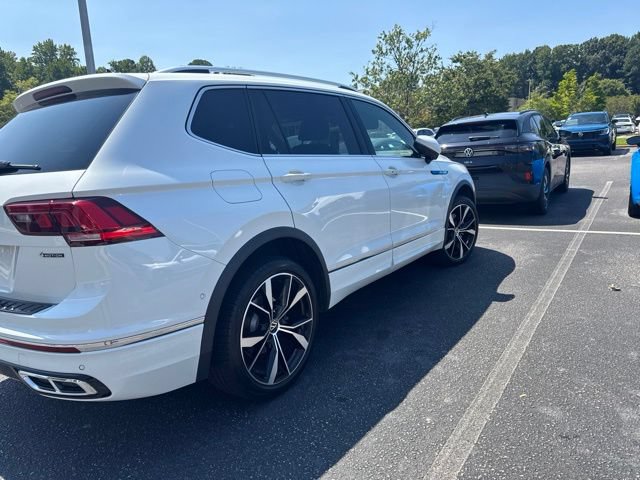 Certified 2024 Volkswagen Tiguan SEL R-Line AWD/4WD image 13