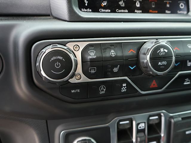 Used 2023 Jeep Gladiator Mojave w/ LED Lighting Group AWD/4WD image 34