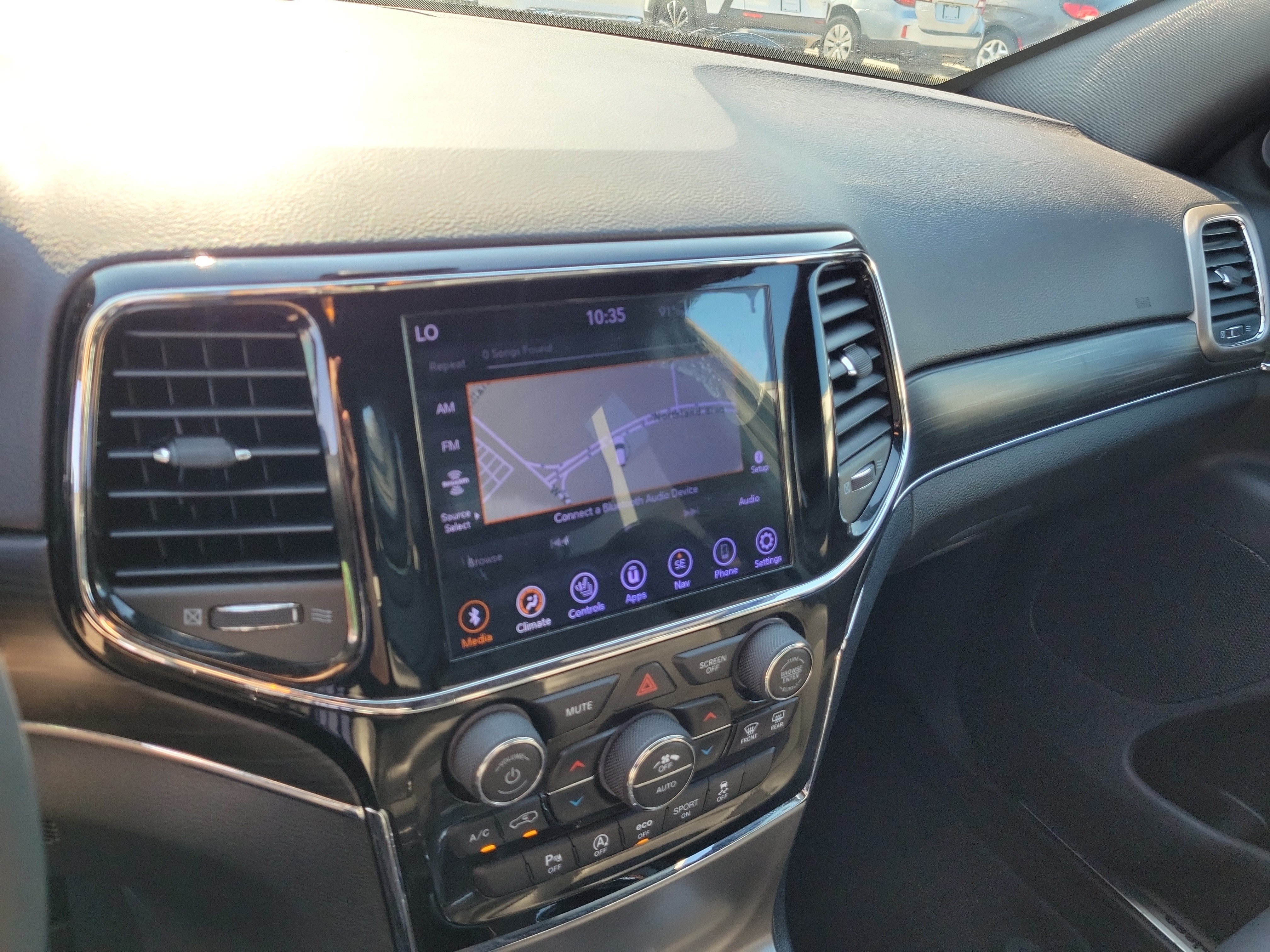 Used 2020 Jeep Grand Cherokee Limited AWD/4WD image 28
