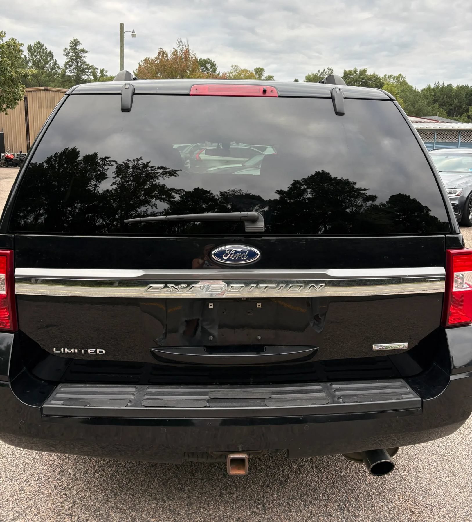 Used 2016 Ford Expedition Limited w/ Equipment Group 301A AWD/4WD image 5