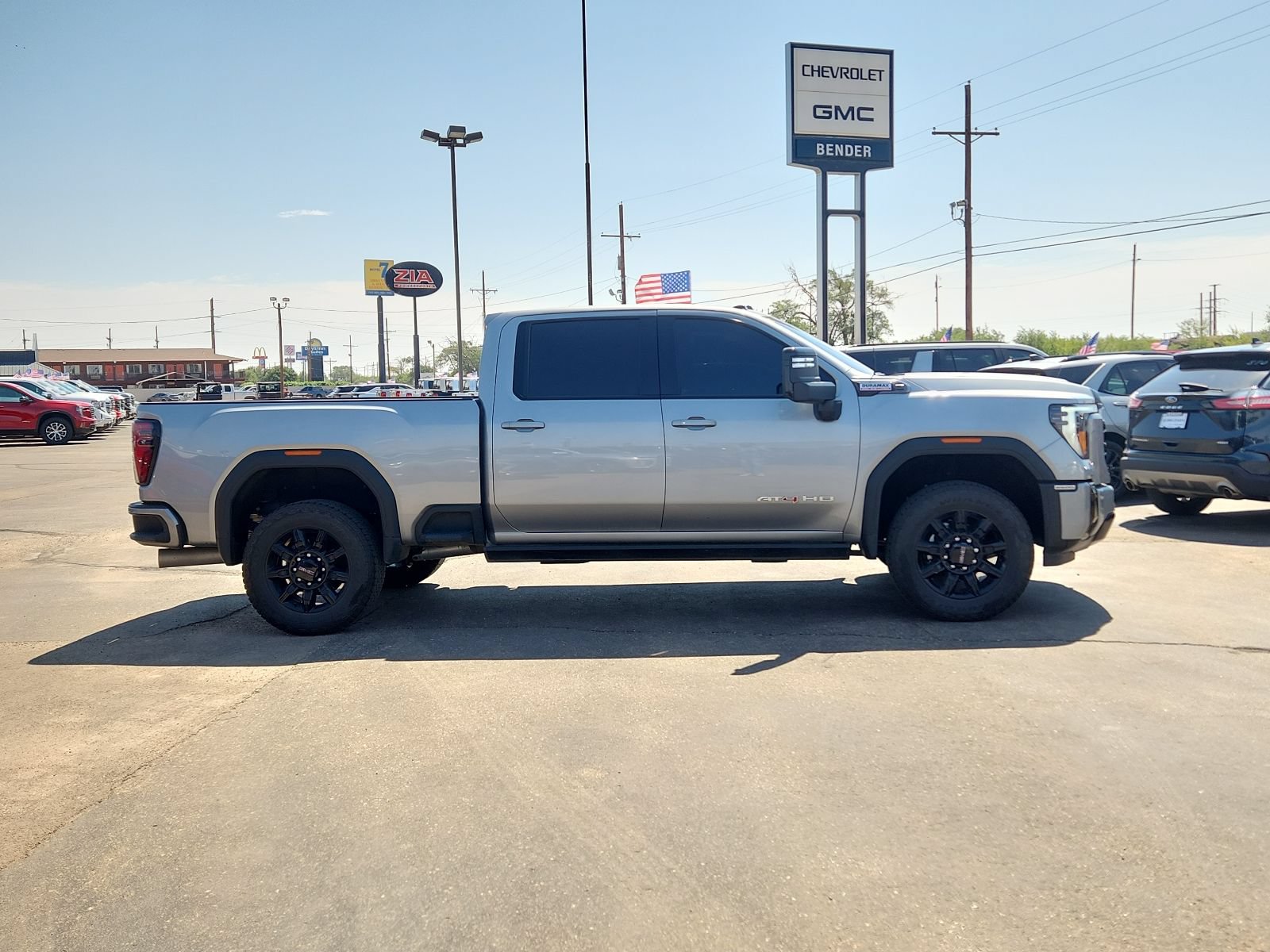Used 2025 GMC Sierra 2500 AT4 w/ Max Trailering Package AWD/4WD image 5