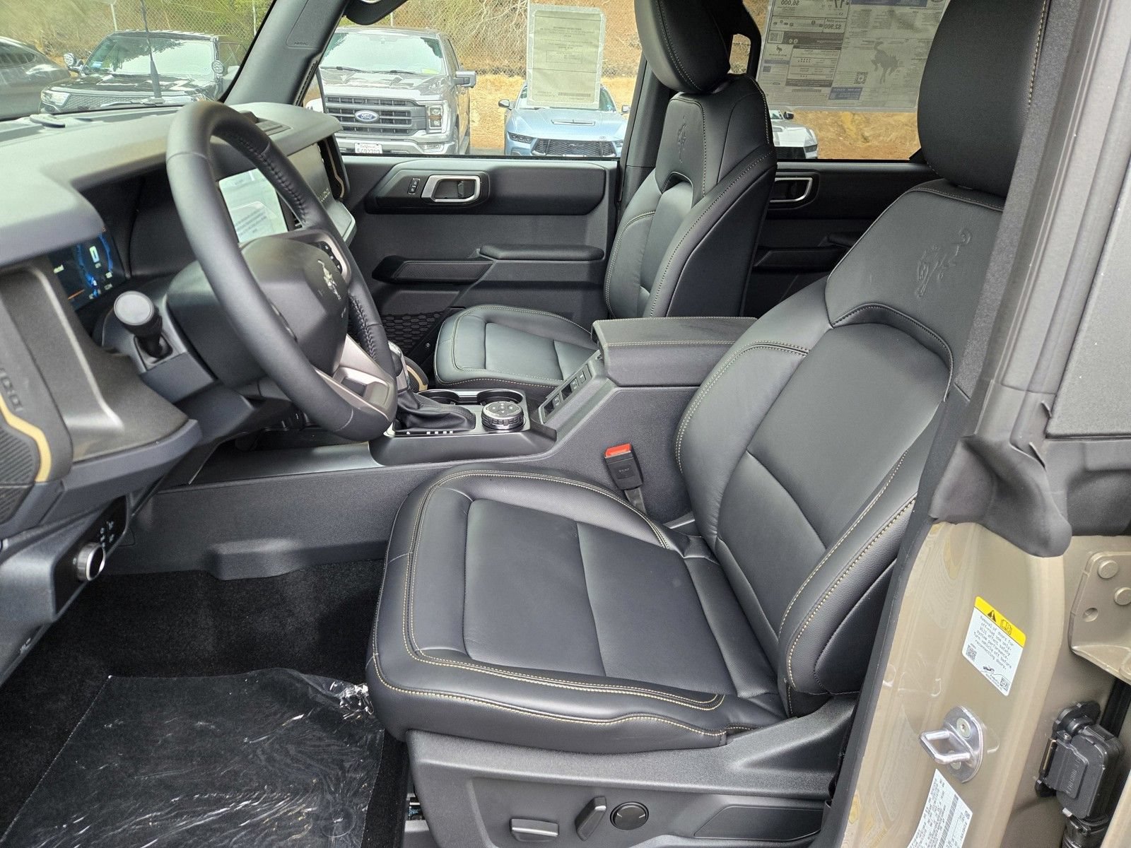 New 2026 Ford Bronco Badlands AWD/4WD image 8