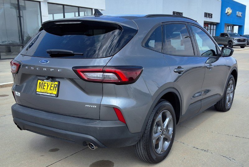 Used 2025 Ford Escape ST-Line AWD/4WD image 8