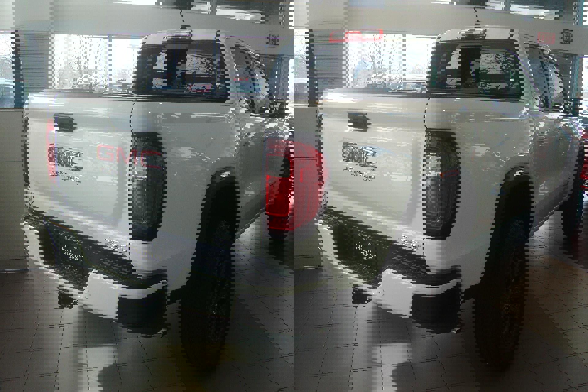 New 2025 GMC Canyon Elevation w/ Convenience Package RWD image 3