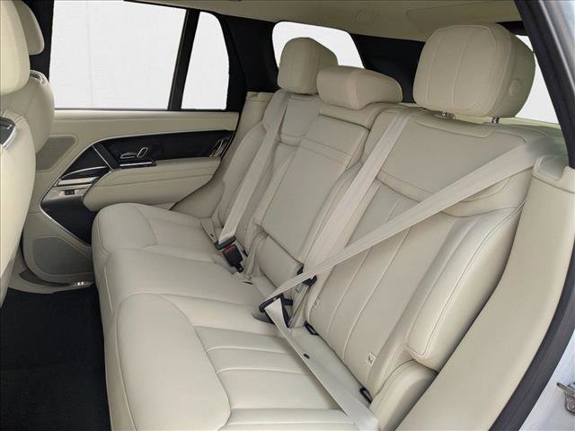 New 2025 Land Rover Range Rover SE image 16