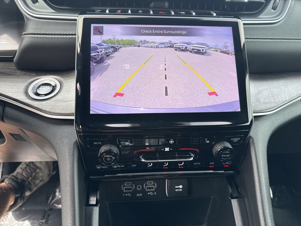 Used 2025 Jeep Grand Cherokee Limited w/ Trailer Tow Package AWD/4WD image 14