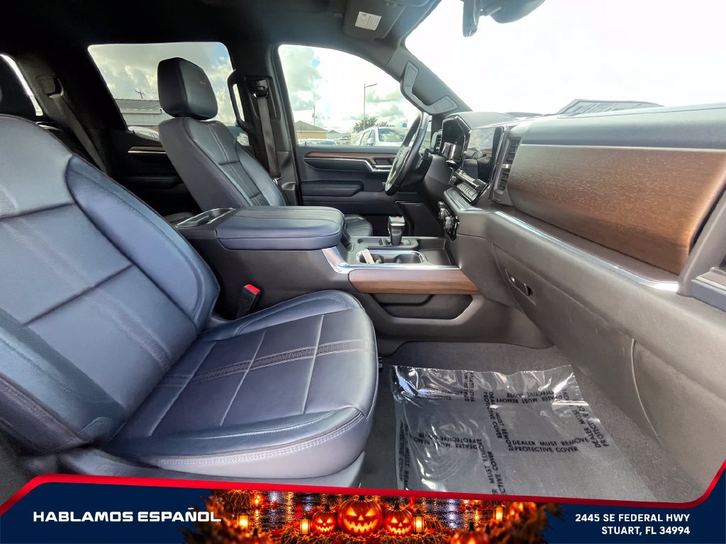 Used 2023 Chevrolet Silverado 1500 High Country w/ Technology Package AWD/4WD image 20