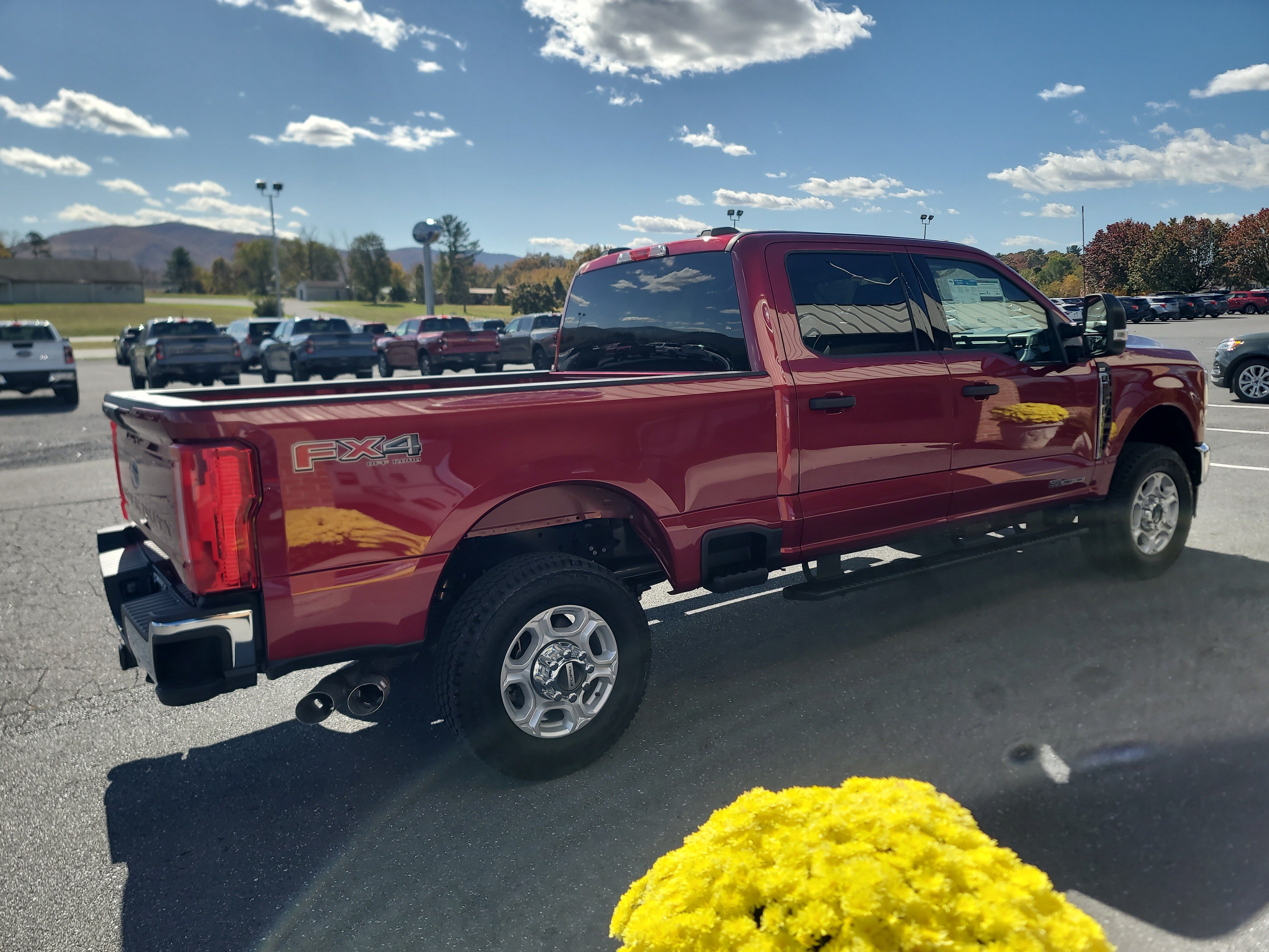 New 2026 Ford F350 XLT w/ FX4 Off-Road Package AWD/4WD image 6