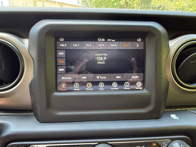 Used 2021 Jeep Gladiator Sport AWD/4WD image 20