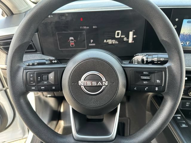 Used 2025 Nissan Kicks SV AWD/4WD image 12