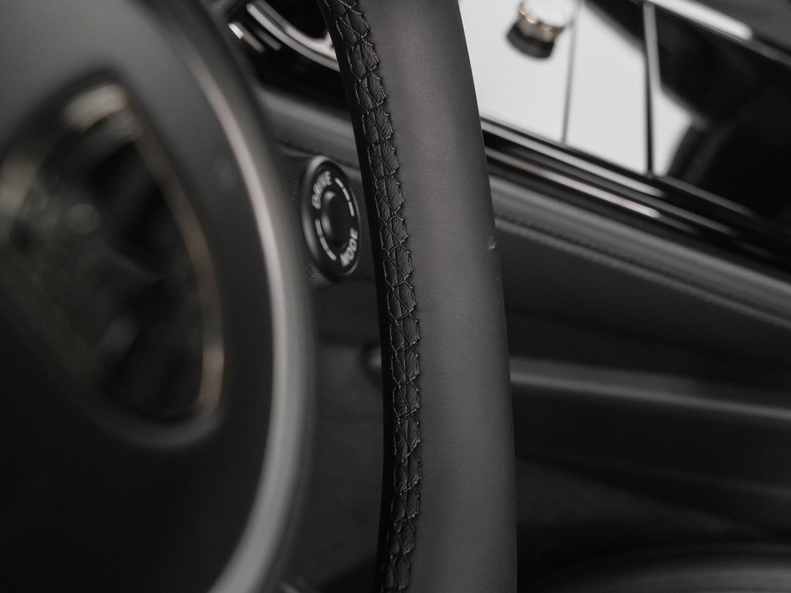 Certified 2025 Porsche Panamera Turbo image 44