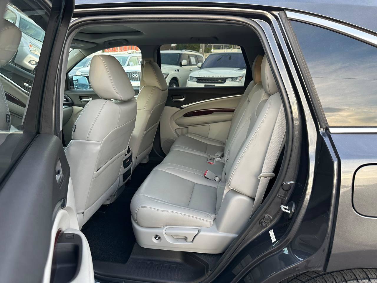 Used 2016 Acura MDX w/ AcuraWatch Plus Package FWD image 20