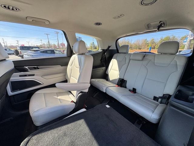 Used 2021 Kia Telluride S image 12