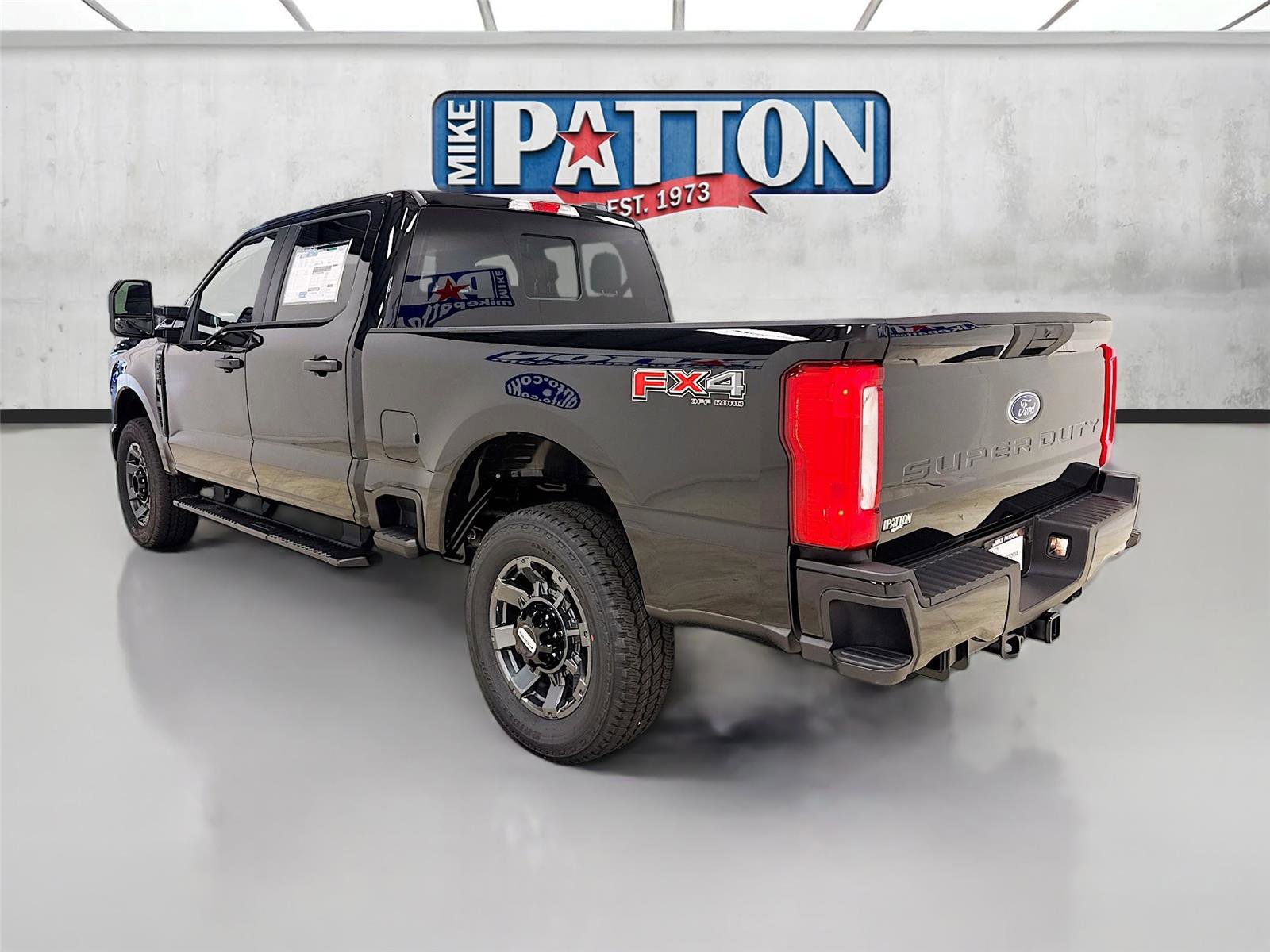 New 2026 Ford F250 XL w/ STX Appearance Package AWD/4WD image 5