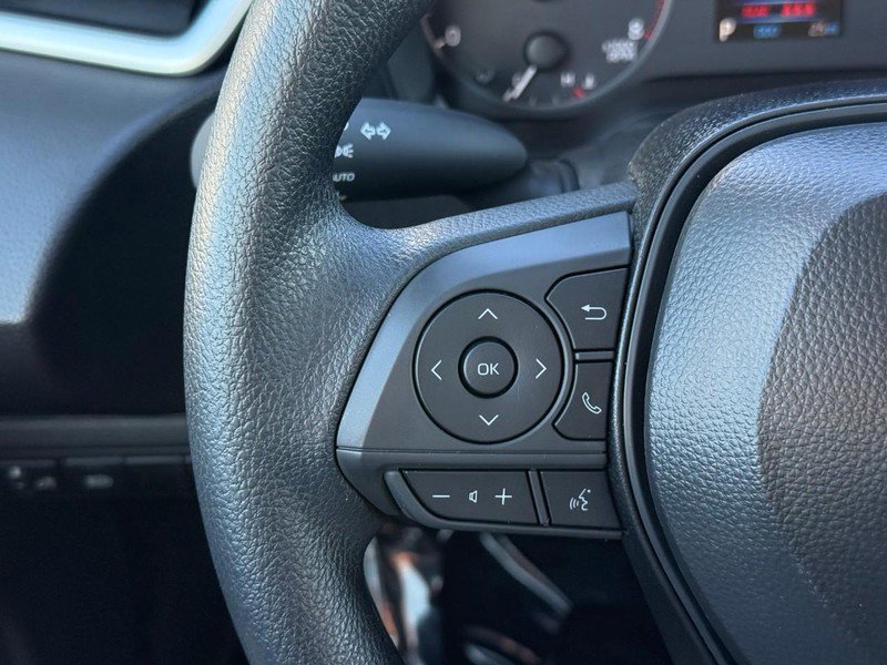 Certified 2025 Toyota Corolla LE image 21