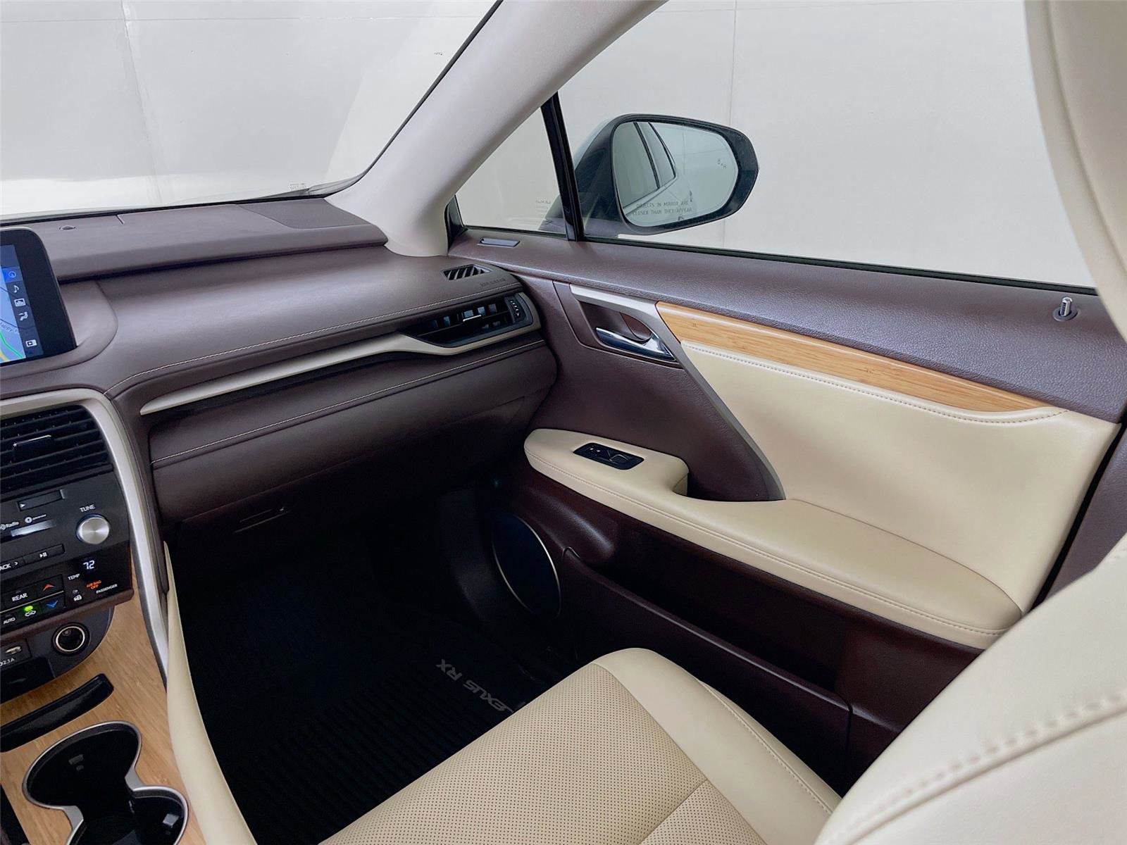 Used 2020 Lexus RX 350L FWD w/ Premium Package image 27