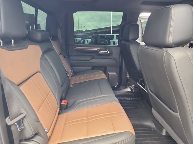 Used 2024 Chevrolet Silverado 3500 High Country w/ High Country Premium Package AWD/4WD image 19
