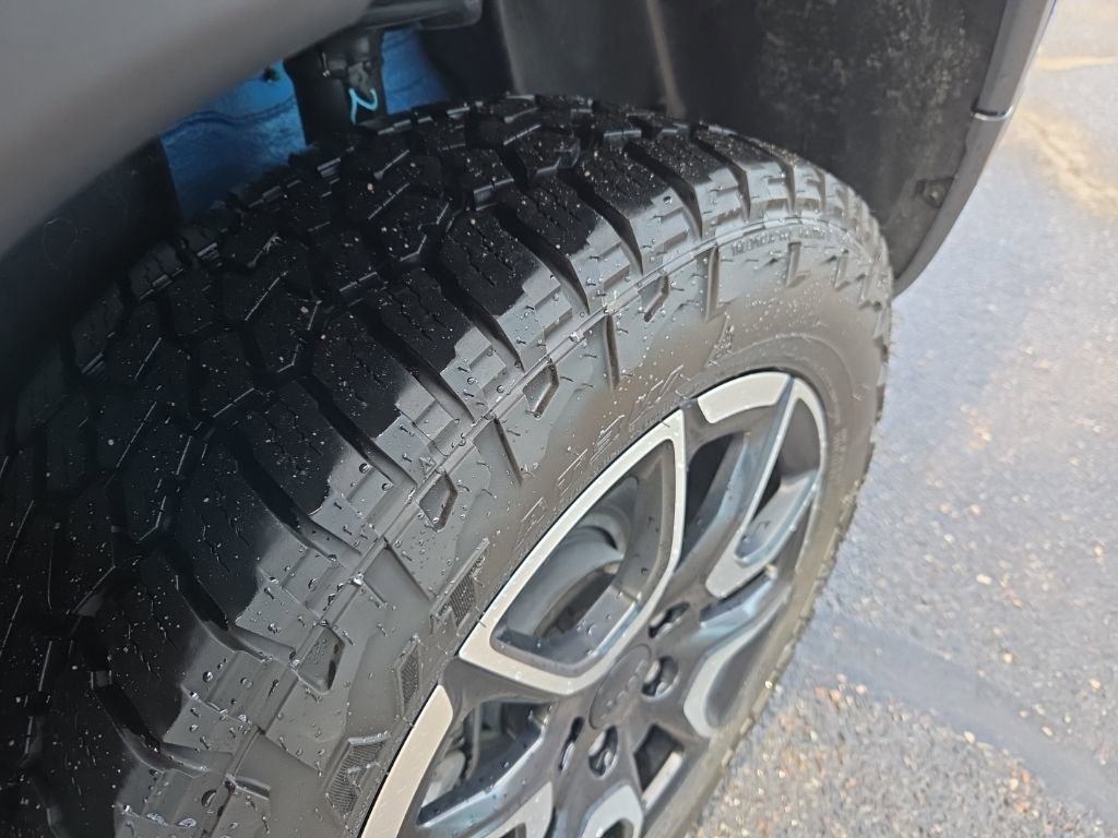 Used 2024 Jeep Compass Trailhawk w/ Trailhawk Elite Group image 44