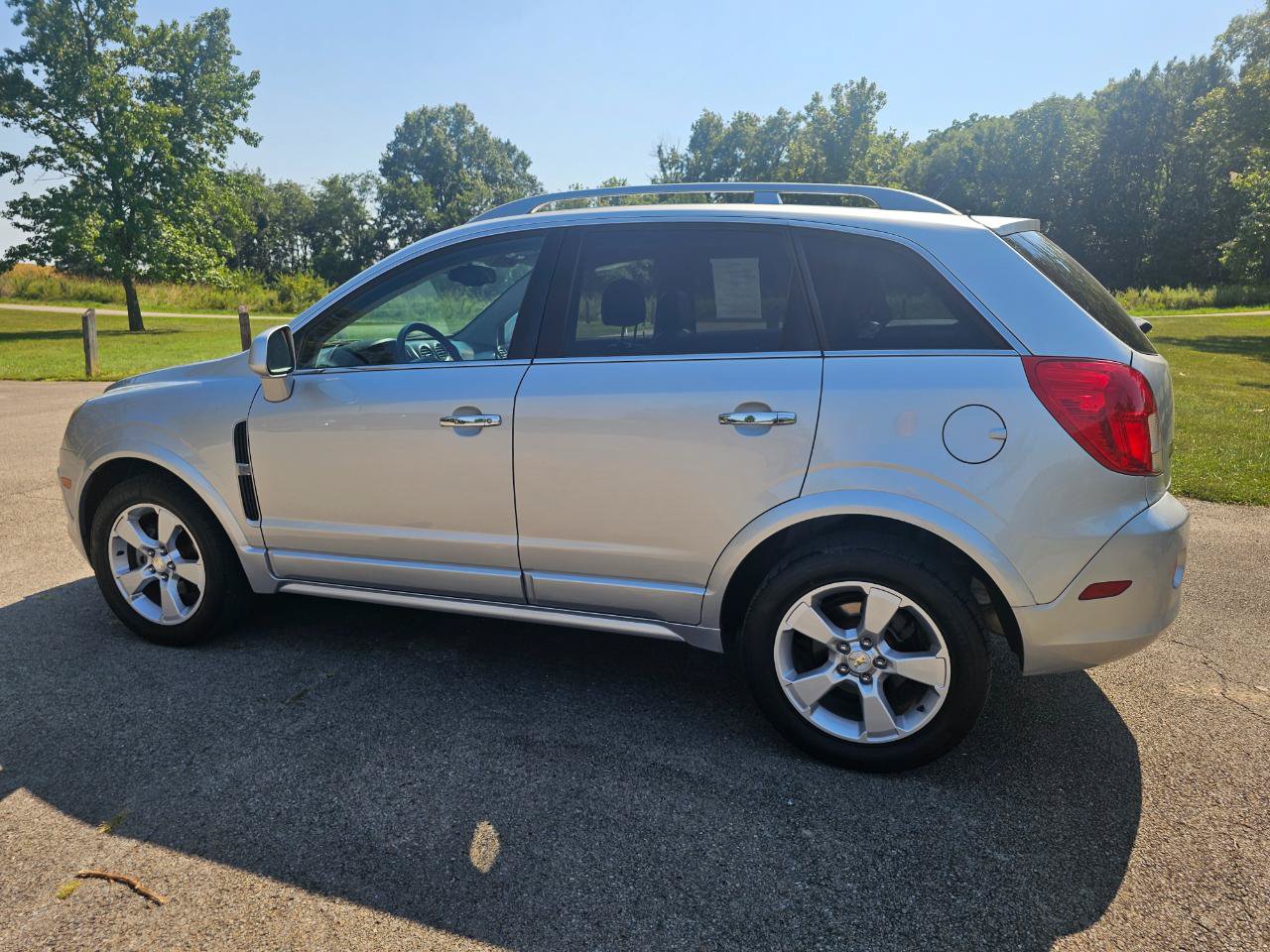 Used 2015 Chevrolet Captiva Sport LT w/ Convenience Package FWD image 8