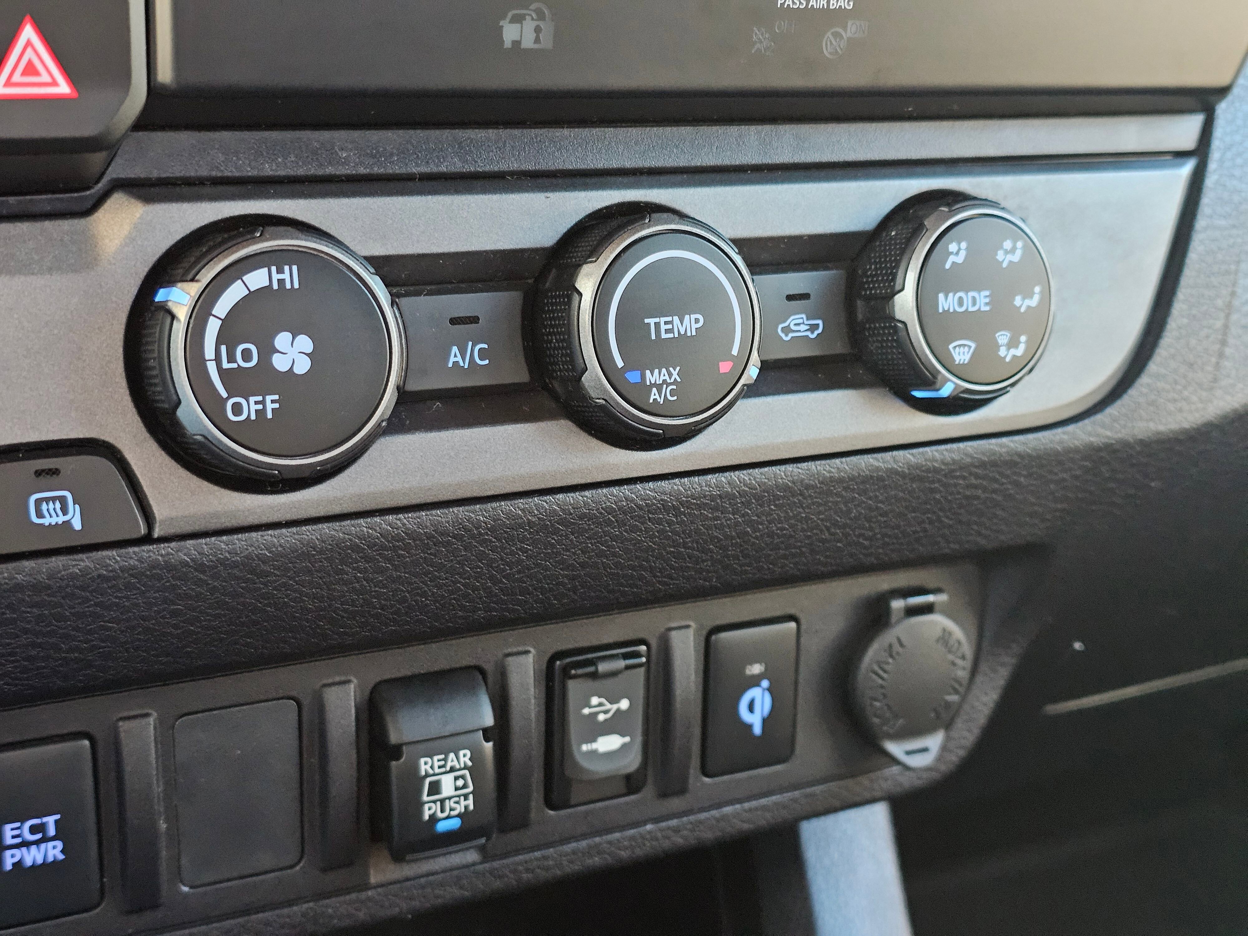 Used 2019 Toyota Tacoma TRD Off-Road image 30