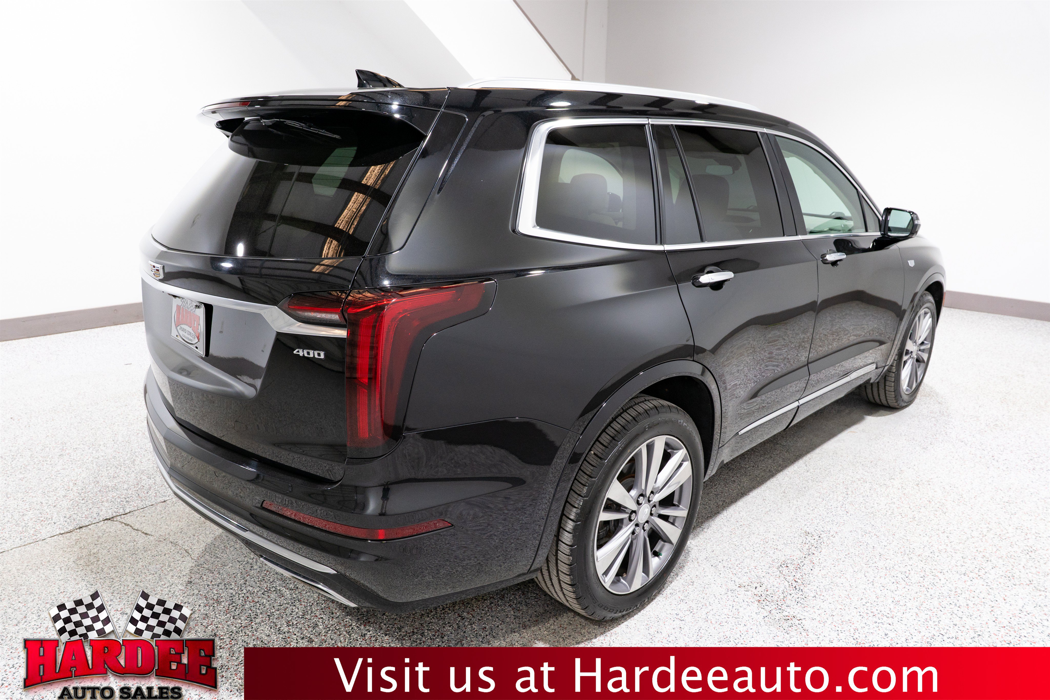 Used 2020 Cadillac XT6 Premium Luxury w/ LPO, Floor Liner Package AWD/4WD image 5