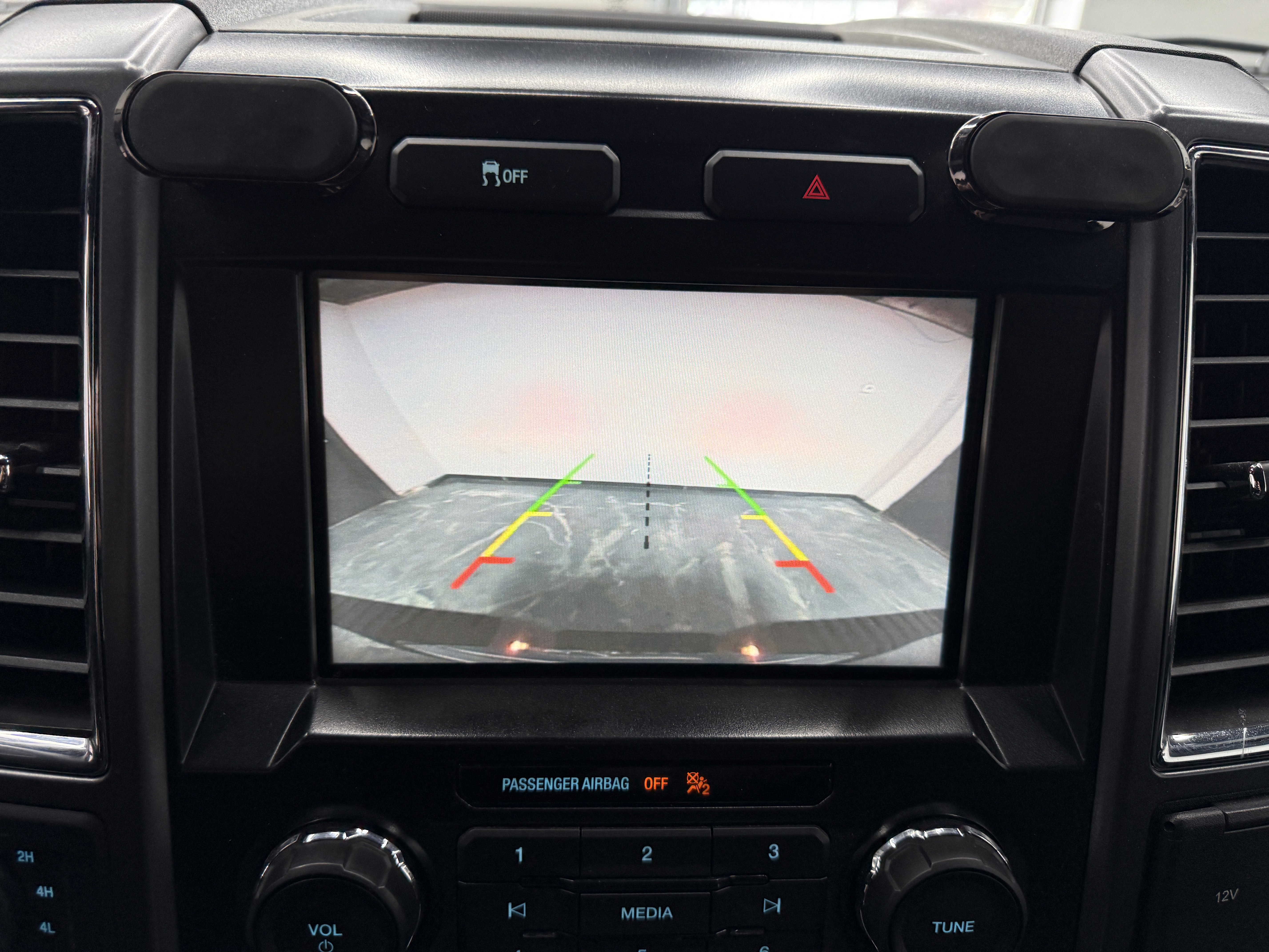 Used 2015 Ford F150 XLT w/ Equipment Group 301A Mid AWD/4WD image 17