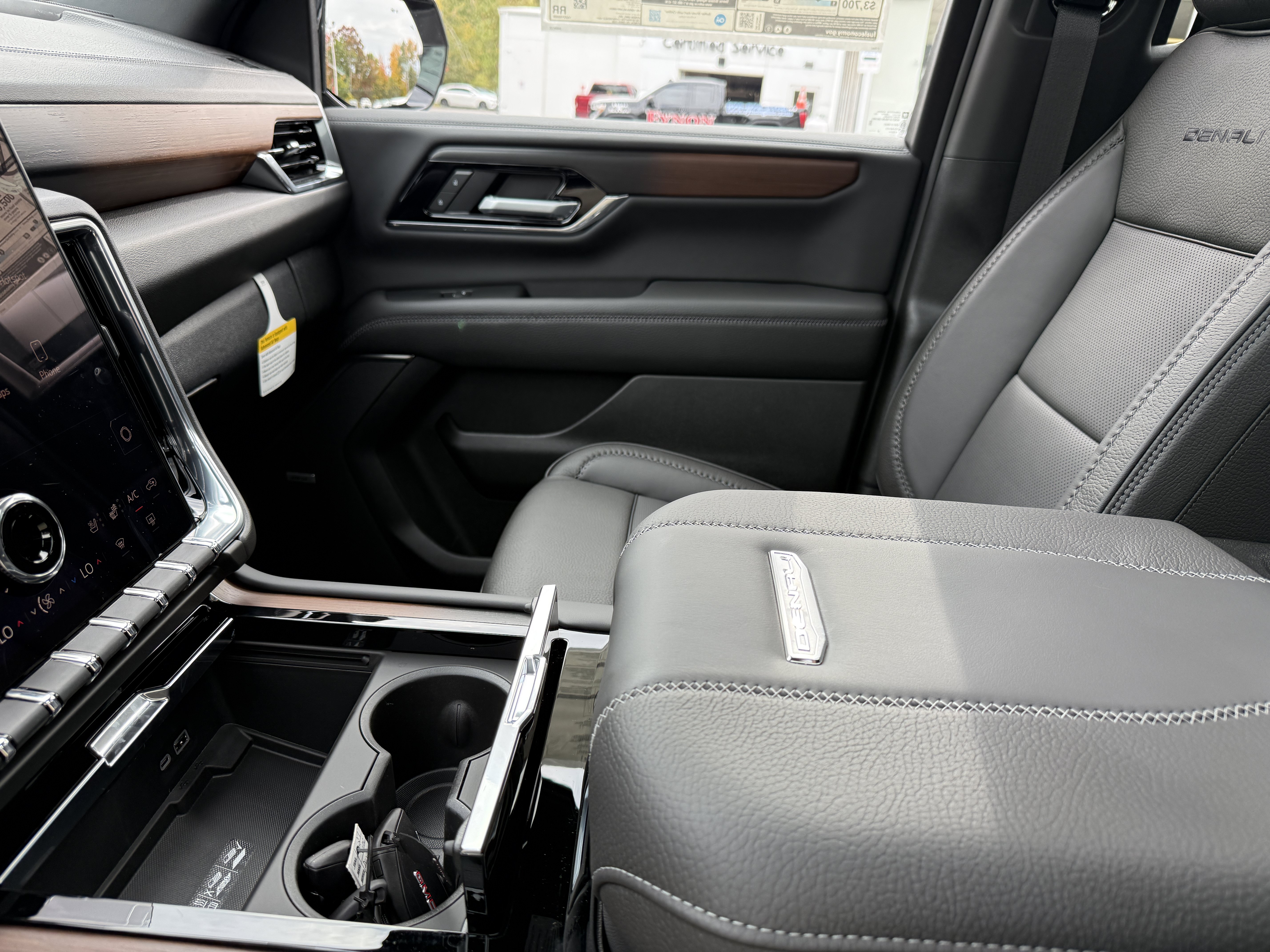 New 2027 GMC Yukon XL Denali AWD/4WD image 38