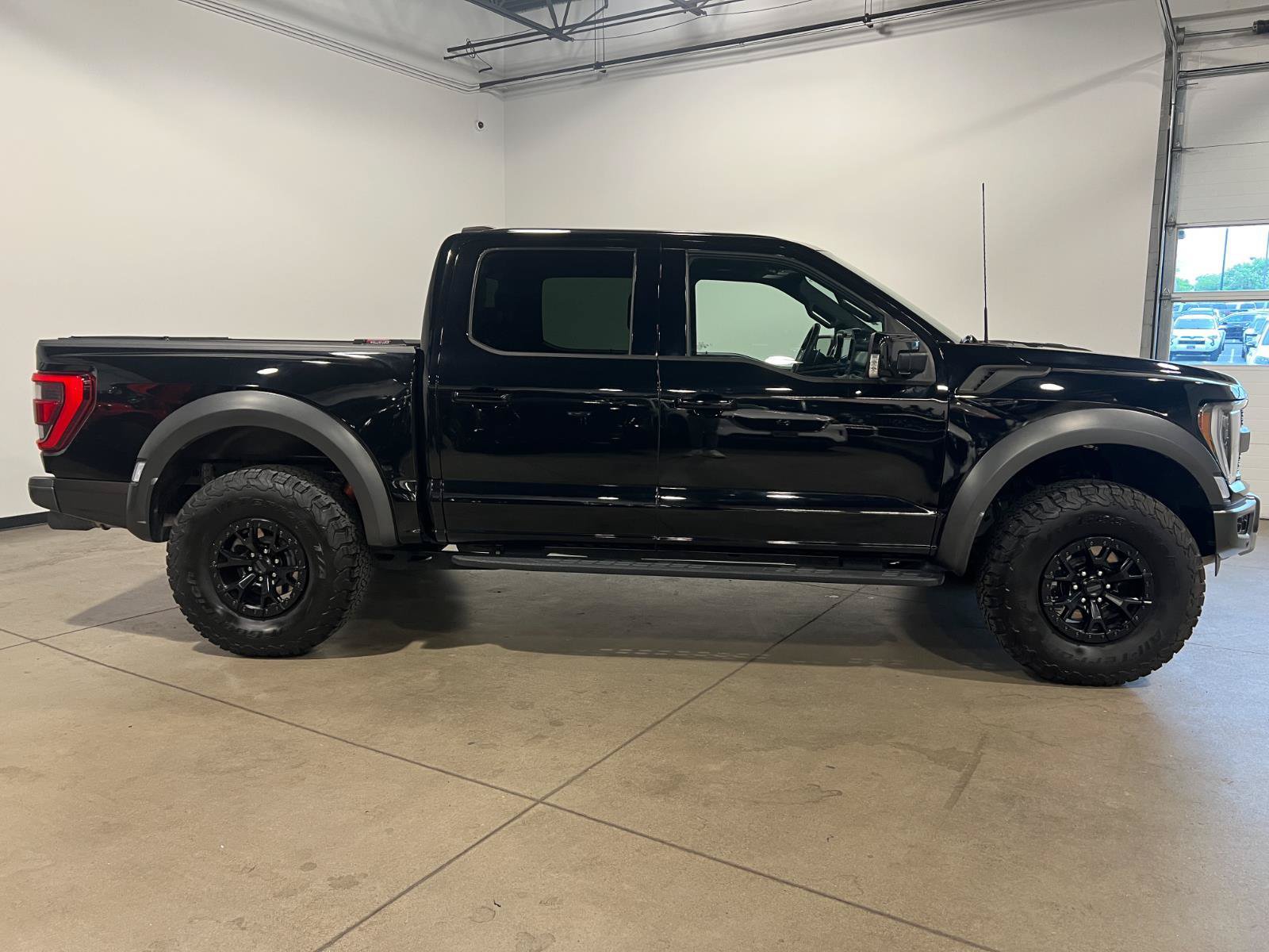 Used 2023 Ford F150 Raptor w/ Raptor 37 Performance Package AWD/4WD image 2