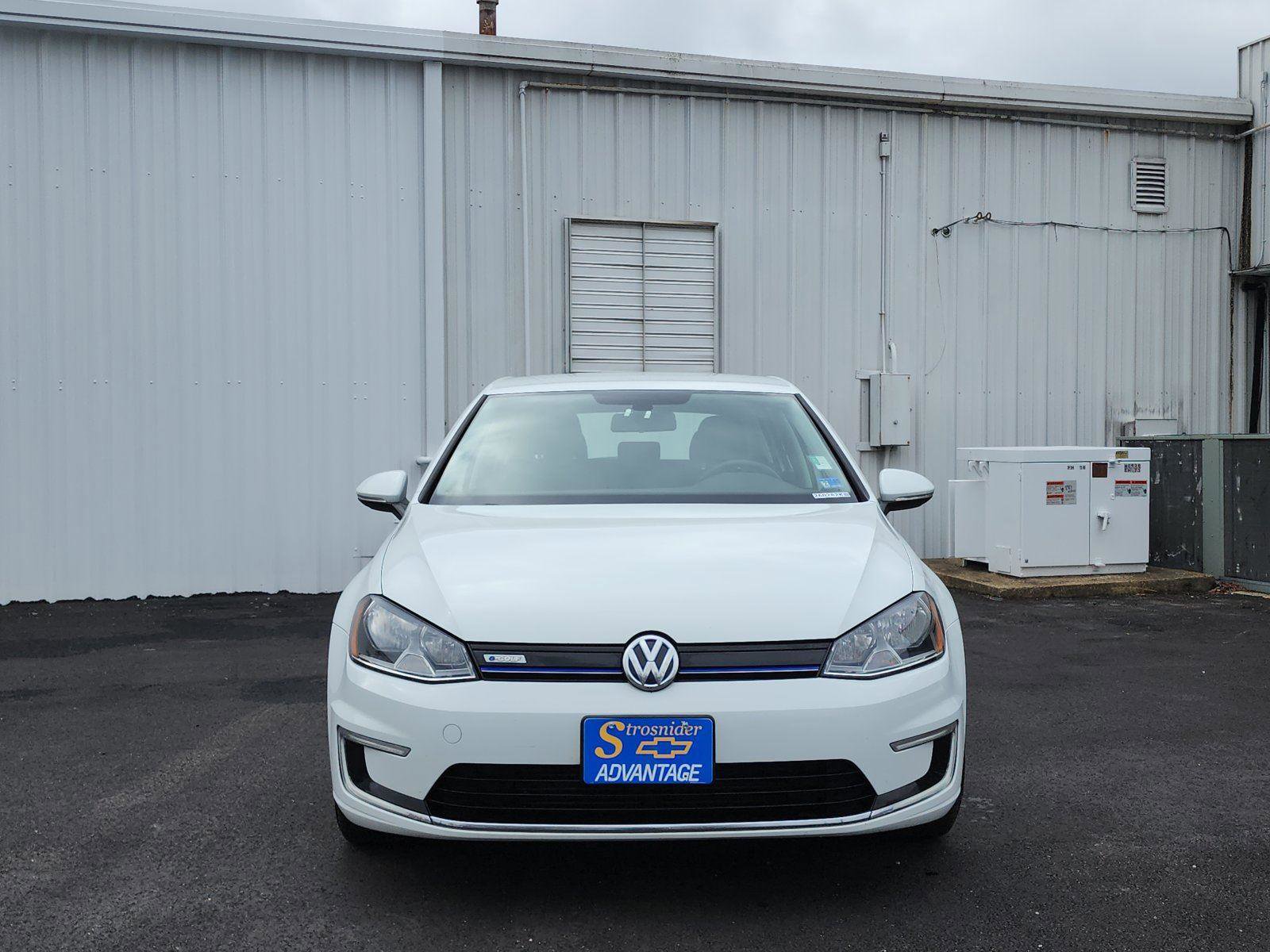 Used 2016 Volkswagen e-Golf SE w/ DC Fast Charging Package image 8