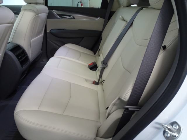 Used 2026 Cadillac XT5 Premium Luxury w/ LPO, Floor Liner Package AWD/4WD image 4