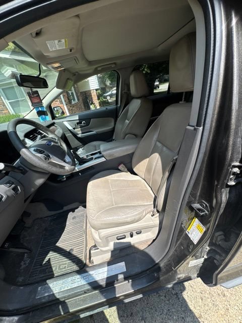 Used 2011 Ford Edge Limited w/ 301A Rapid Spec Order Code FWD image 25