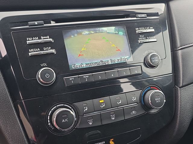 Certified 2017 Nissan Rogue S image 17