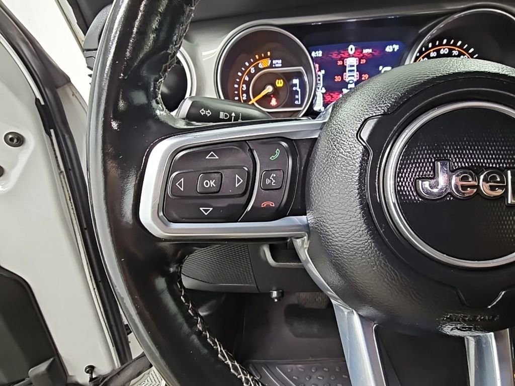 Used 2021 Jeep Wrangler Unlimited Sahara image 25