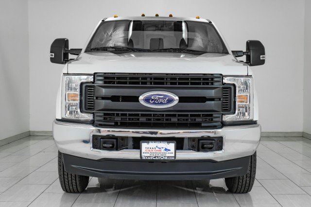 Used 2017 Ford F350 XL AWD/4WD image 3