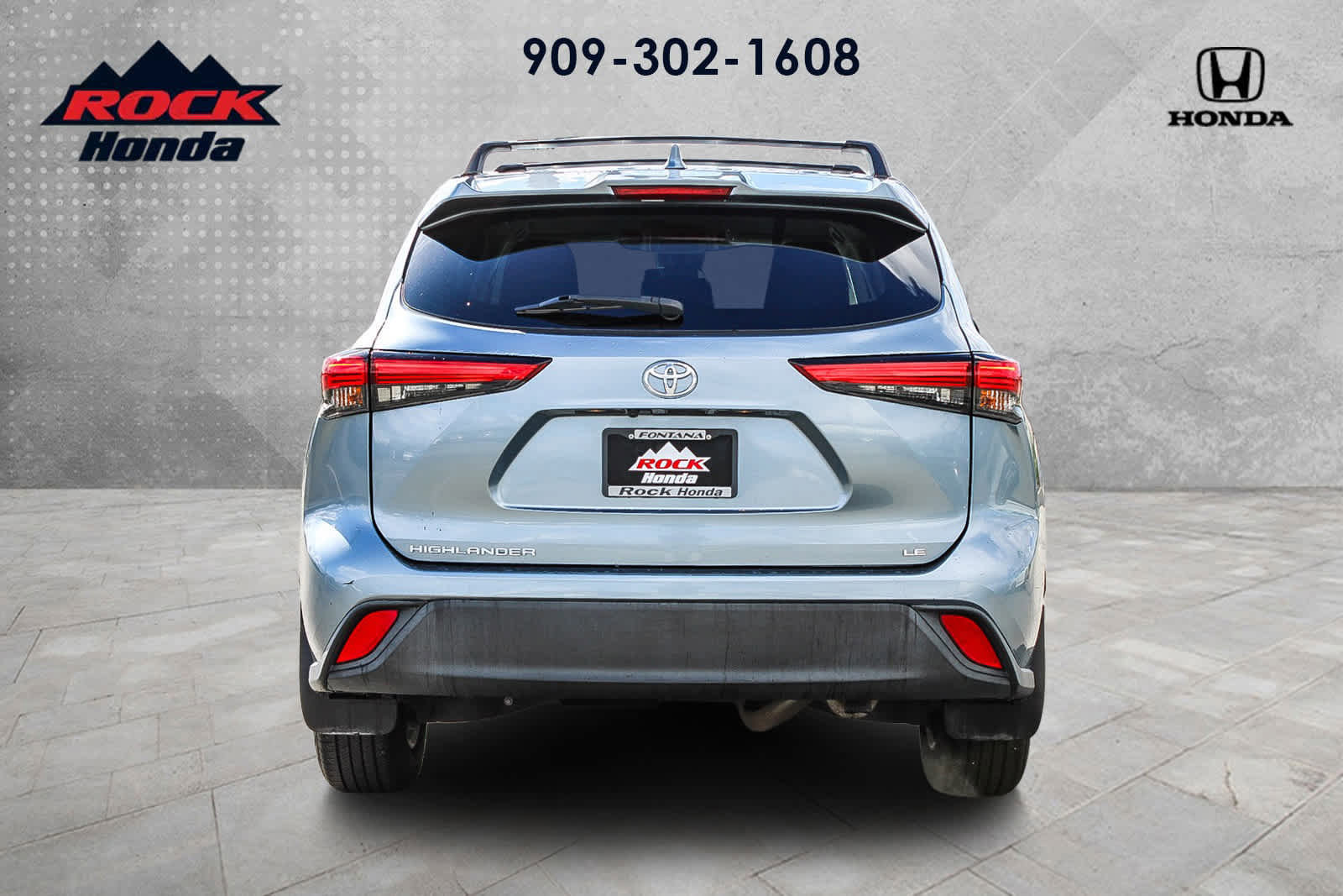 Used 2021 Toyota Highlander LE image 5