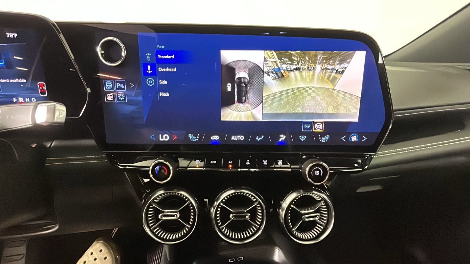 Used 2024 Chevrolet Blazer EV LT AWD/4WD image 28
