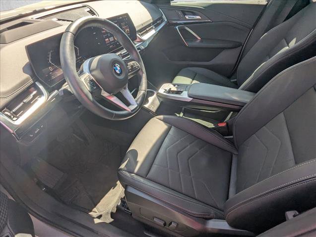 Certified 2025 BMW X1 xDrive28i w/ Technology Package image 12