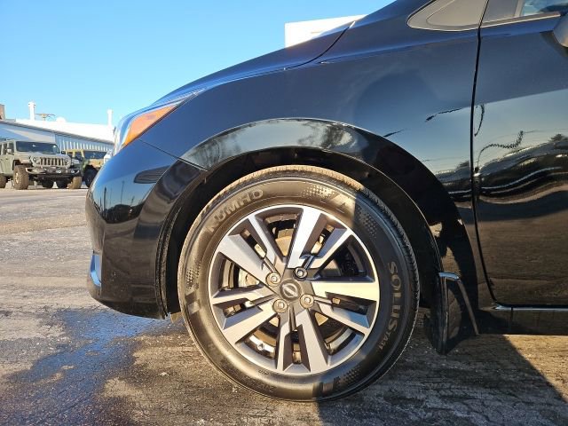 Used 2024 Nissan Versa SV w/ Trunk Package image 14