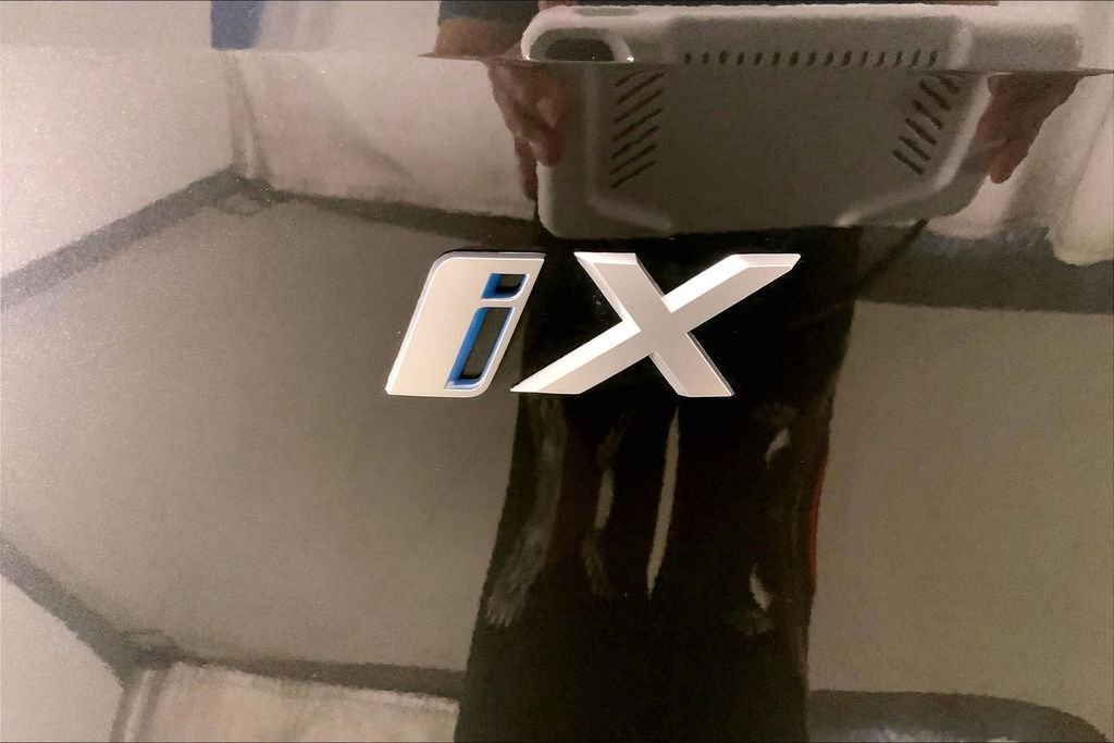 Certified 2024 BMW iX xDrive50 w/ Premium Package image 7