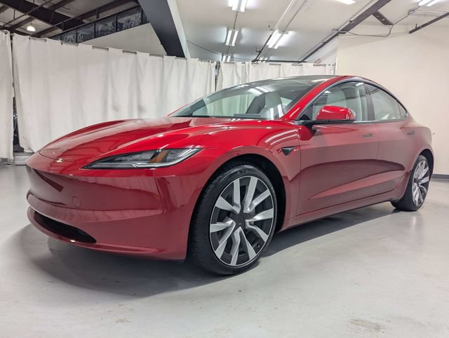 Used 2025 Tesla Model 3 Long Range AWD/4WD image 5