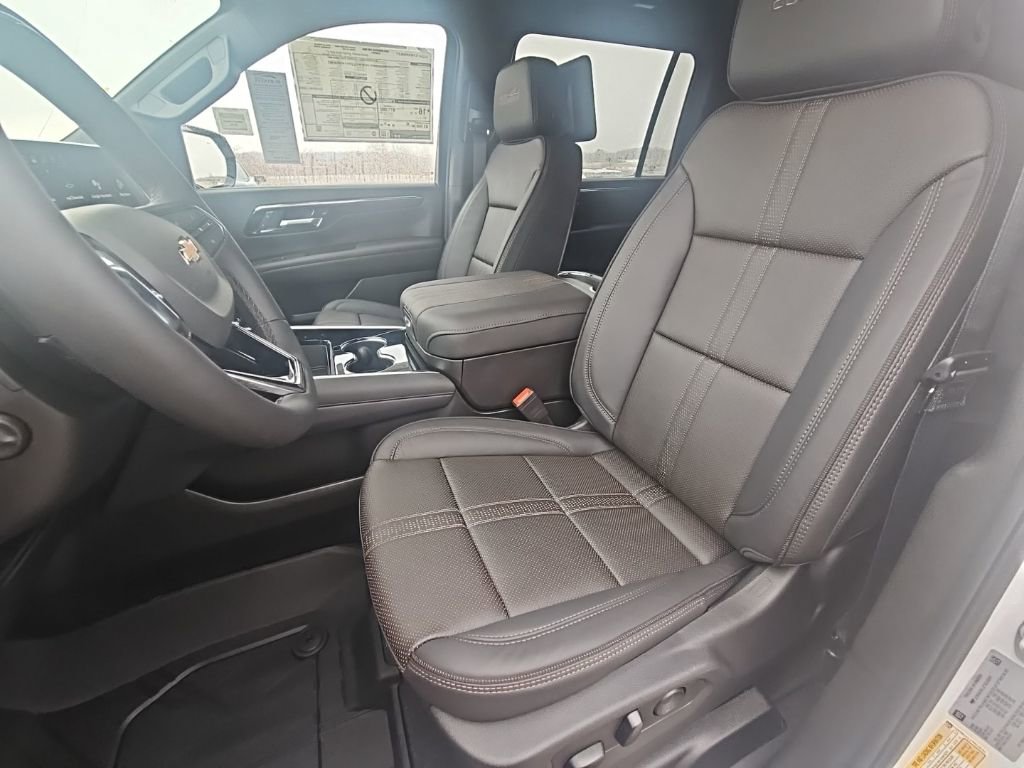 New 2026 Chevrolet Suburban High Country image 15