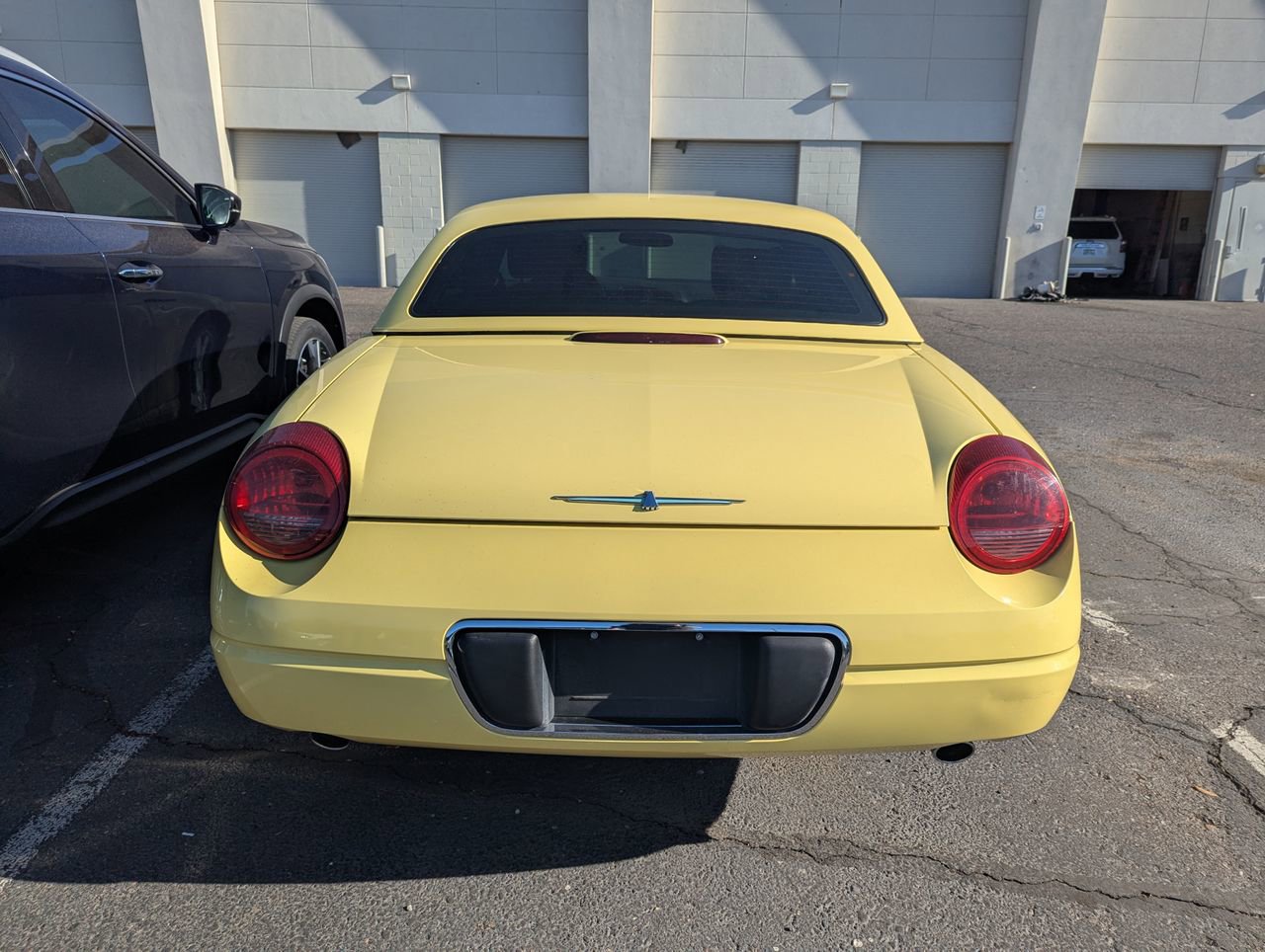 Used 2002 Ford Thunderbird image 7