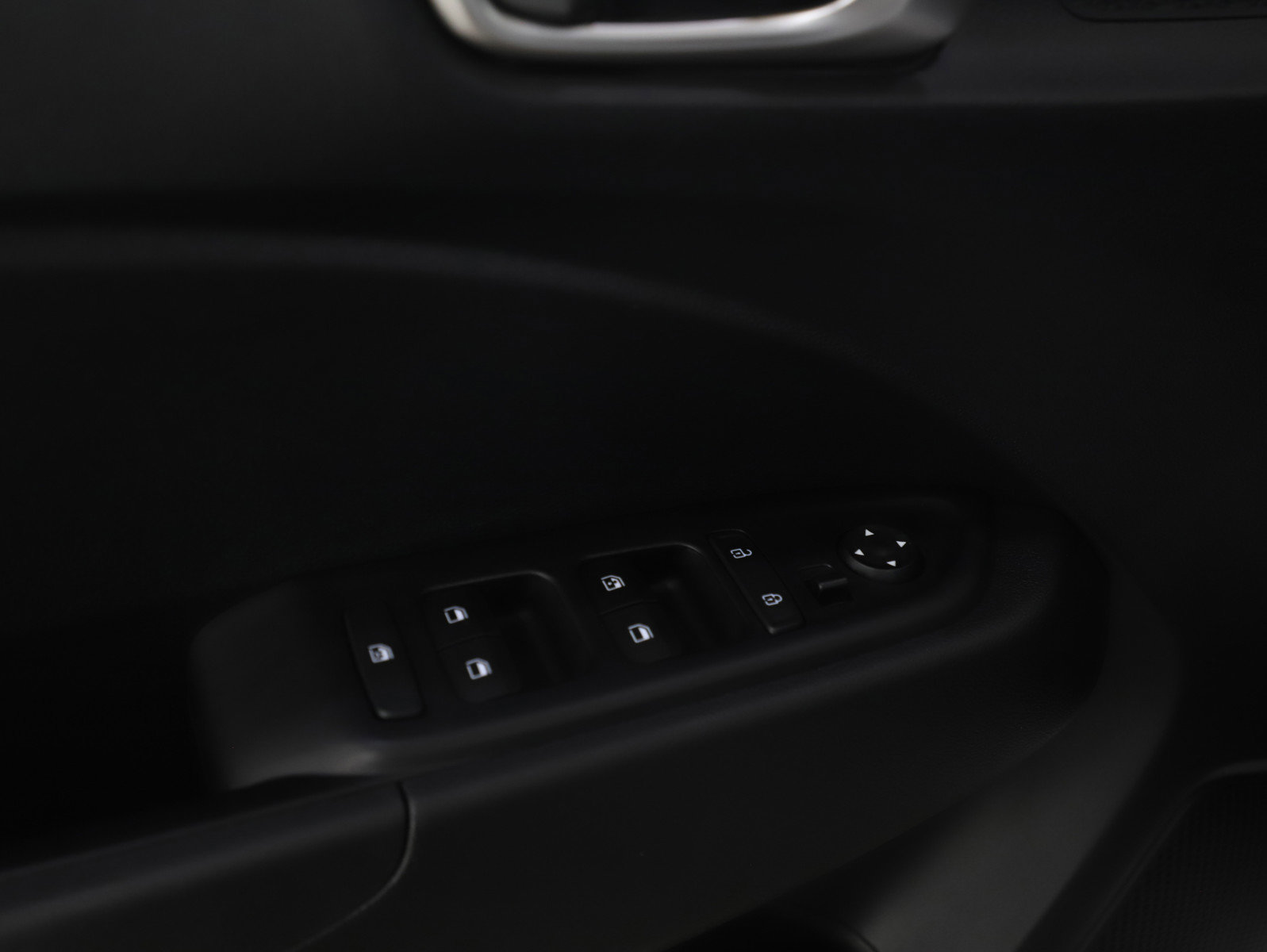 Certified 2026 Hyundai Venue SEL FWD image 20