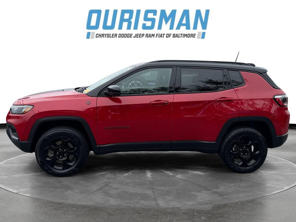 Used 2023 Jeep Compass Trailhawk w/ Sun and Sound Group AWD/4WD image 3