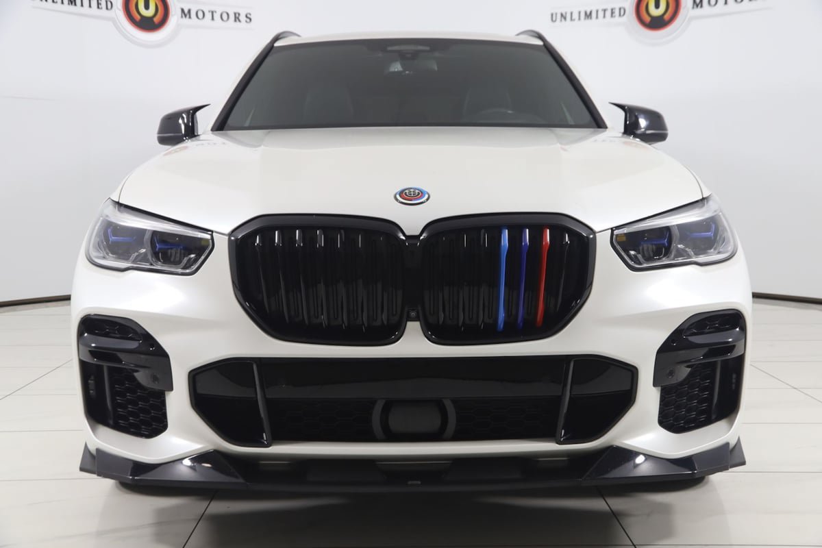 Used 2022 BMW X5 M50i w/ Executive Package AWD/4WD image 61