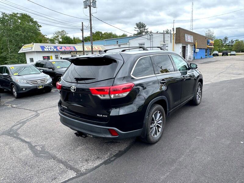 Used 2017 Toyota Highlander XLE image 5
